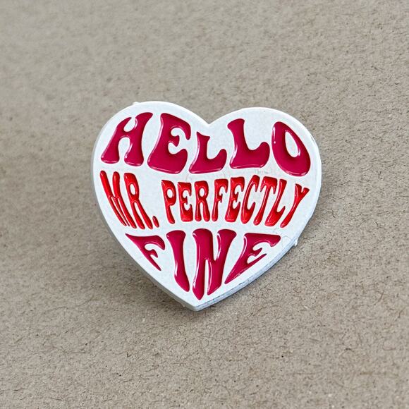 Taylor Swift “Hello Mr. Perfectly Fine” Heart Enamel Pin – Fearless TV - Picture 1 of 2